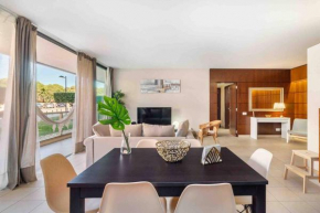 Salgados Beach House 2-Bedroom & 7 Pools